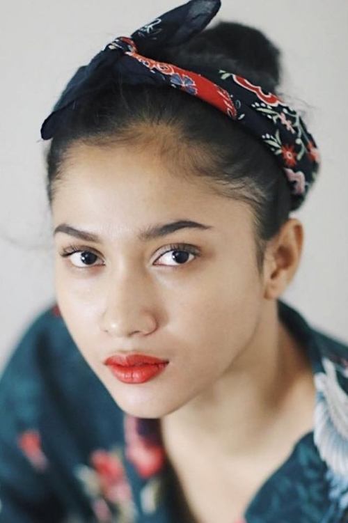 Aghniny Haque as Maya