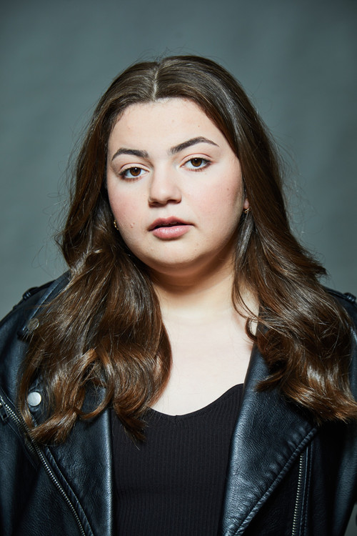 Alex Kis as Allegra