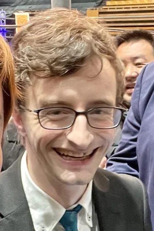 Chris Charlton as Chris Charlton - English Commentary