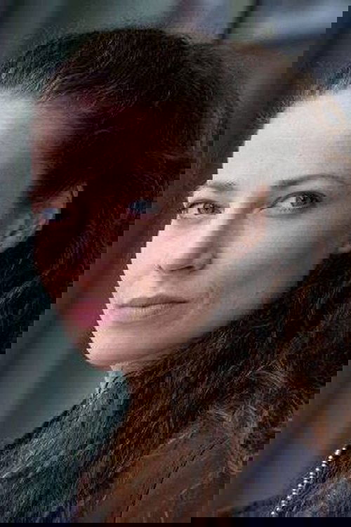 Eja Due as Helena / 21B