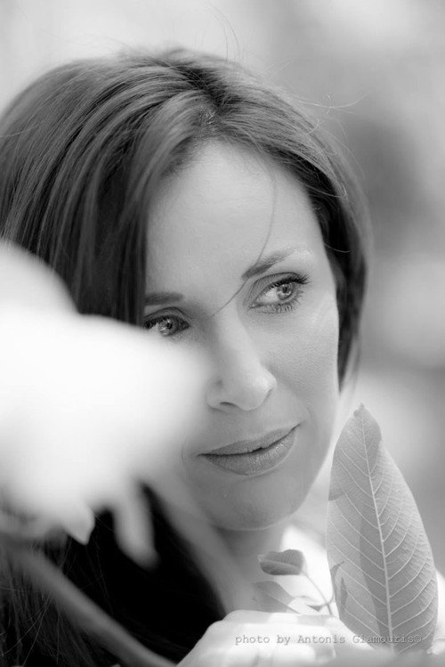 Katerina Gavalla as Karisa