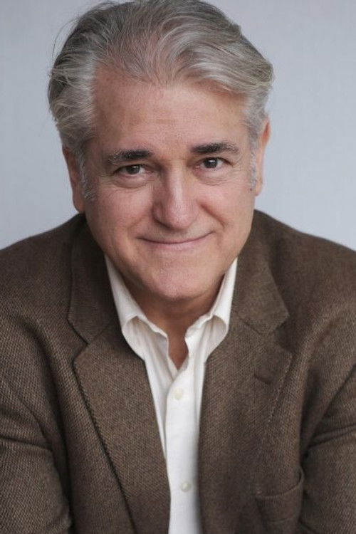 Pepe Frías as Comisario Calabuig