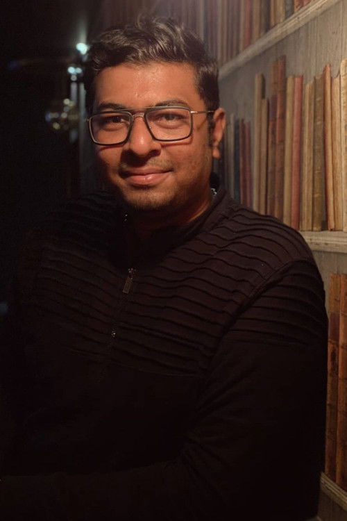 Amar Keerthy as Pandi