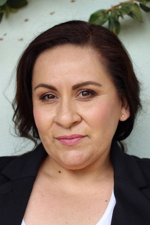 Elizabeth Alvarez as