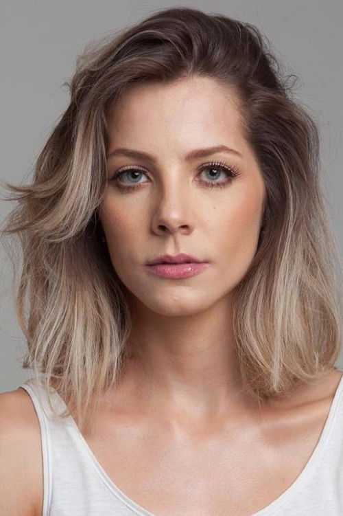 Elisa Volpatto as Modelo