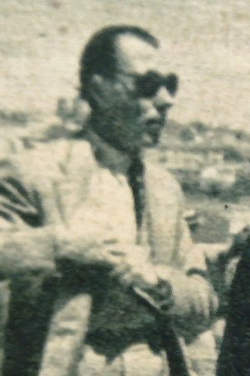 José Martín as Famish Militiaman
