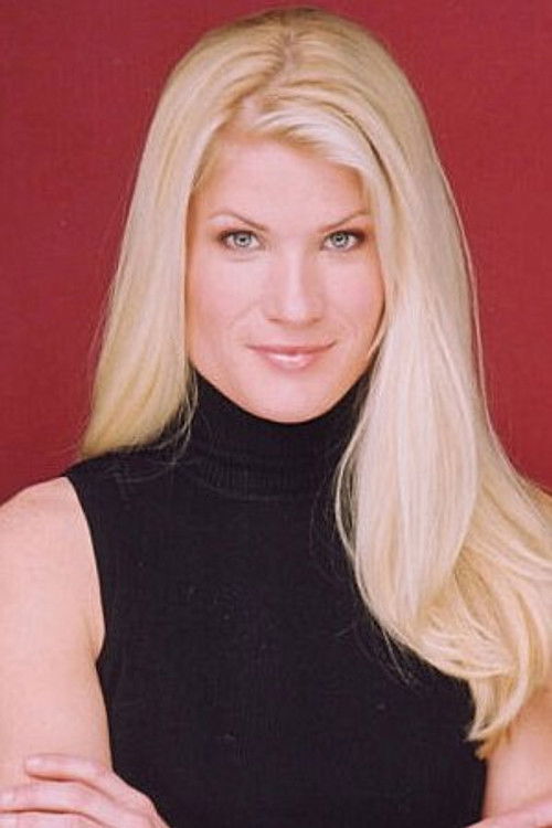 Sarah Plommer as Noreen (as Sarah Perrott)