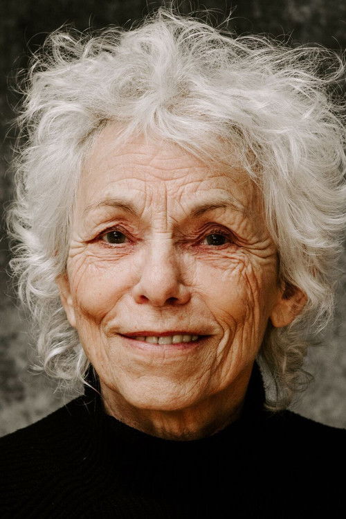 Sibylle Maria Dordel as Oma