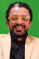 Farzin Mohades as Fatah