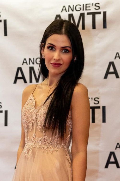 Anne-Elizabeth Robin as Maya Devi