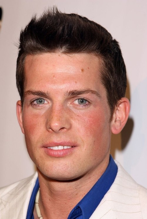 Clifton MaCabe Murray as Andrew