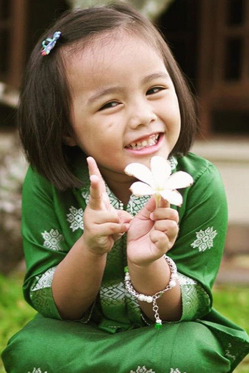 Wan Cheryl Nur Khashif as Baby