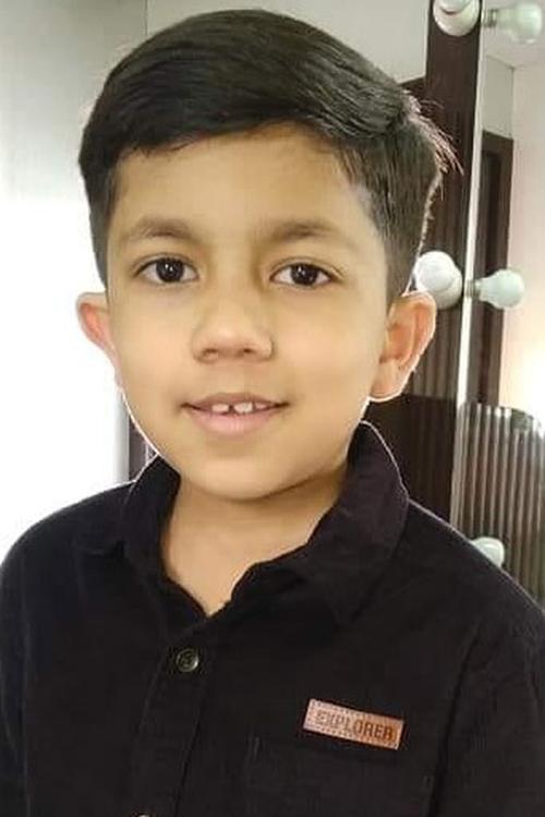 Pallas Prajapati as Aarav