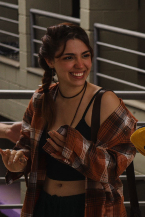 Luana Chiabi as Inês