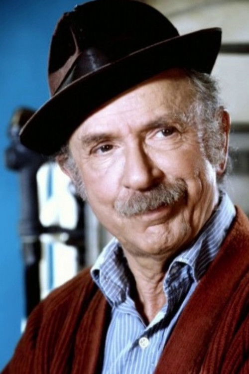 Jack Albertson as Theatergoer with Helen