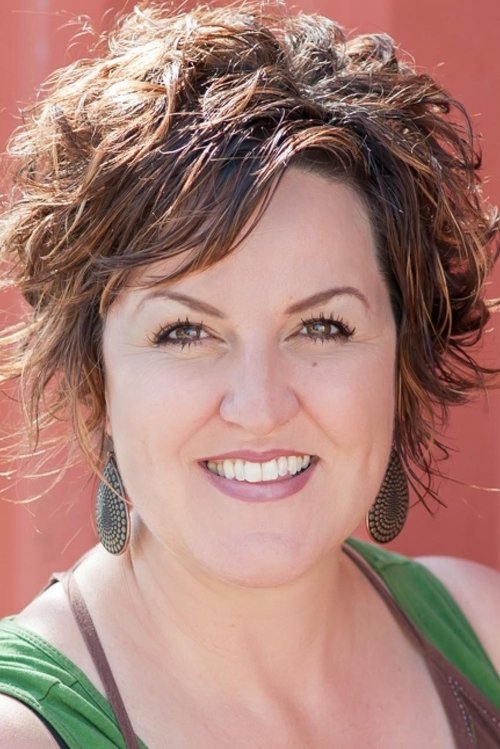 Queenie van de Zandt as Margo