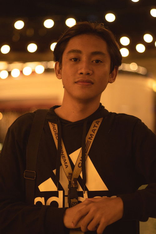 Elj Seth Tababa as Koy