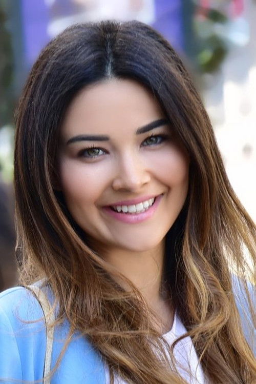 Gizem Hatipoglu as Ayda