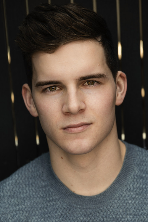 Alexander Daly as Paparazzi