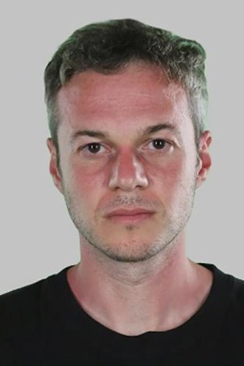 Angelos Poulis as Fotis