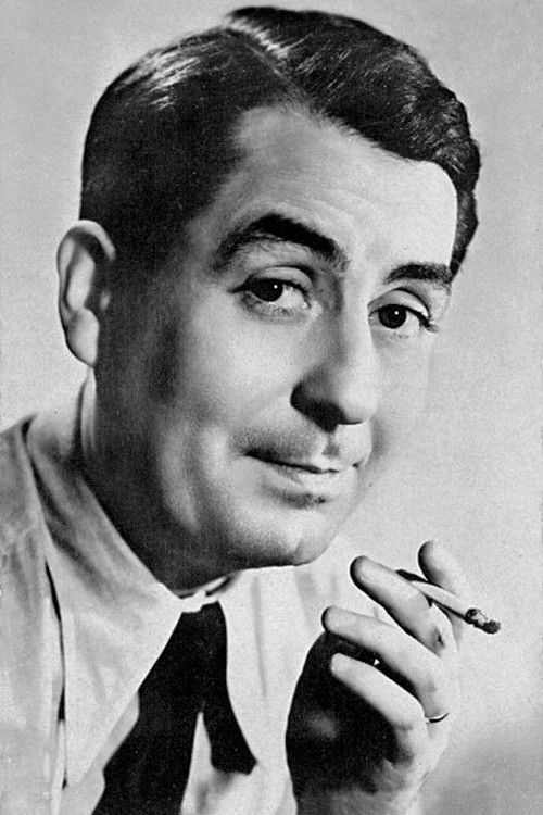 Julien Carette as Martin