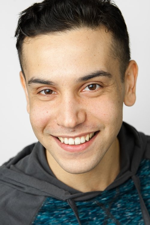 Isaac J. Cruz as Hugo