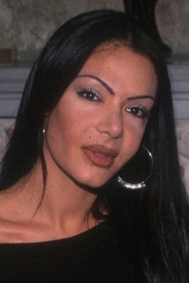 Sevda Demirel as Deniz