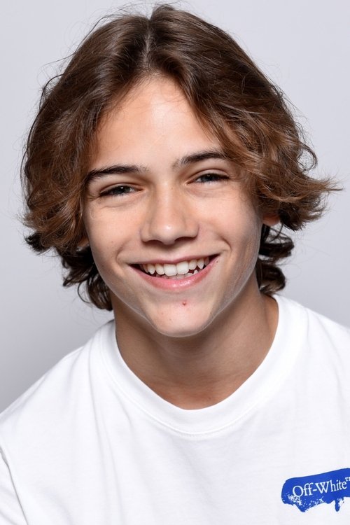 Gavin Warren as Young Mack