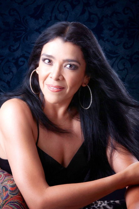 Violeta Dávalos as Madre de Antonia