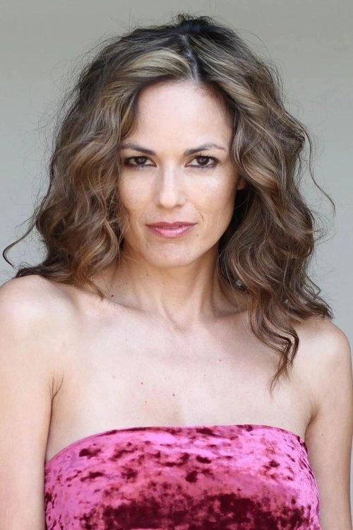 Terri Ivens as Iola