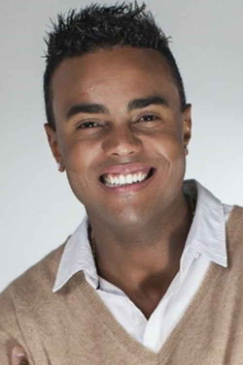 Jorge de Sá as Alê