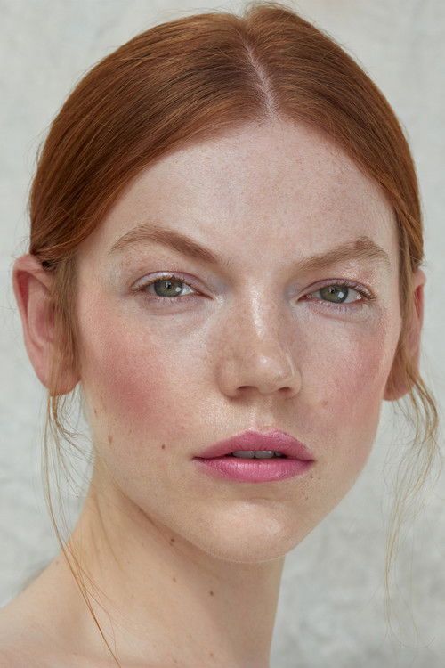 Agnes Artych as Alice