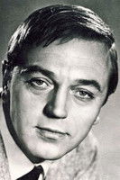 Anatoliy Romashin as Gen. Shatilov