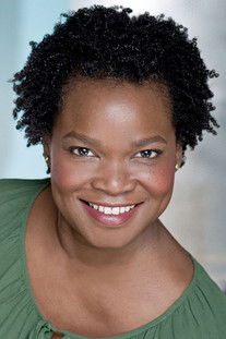 Bola Aiyeola as Lady in park