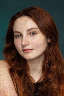 Holly Higbee as Andi