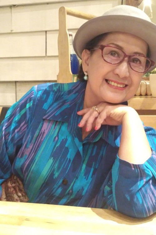 Grace Simon as Marni