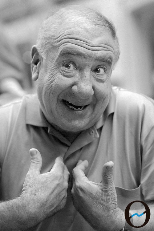 Alfredo Landa as Brocheros