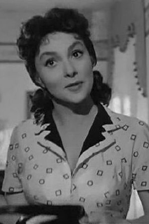 Nanda Primavera as Zia Tamara