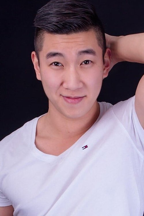 Andrés Cheung as Jan Taeming