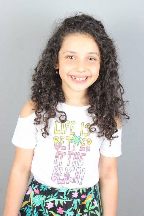 İrem Bakıner as Duygu (Küçüklüğü)