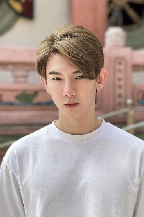 Bee Teerasit Pimkitidaj as Yamyen