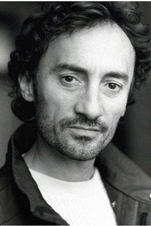Stefano Venturi as Giovanni (Mr. Pleigin)