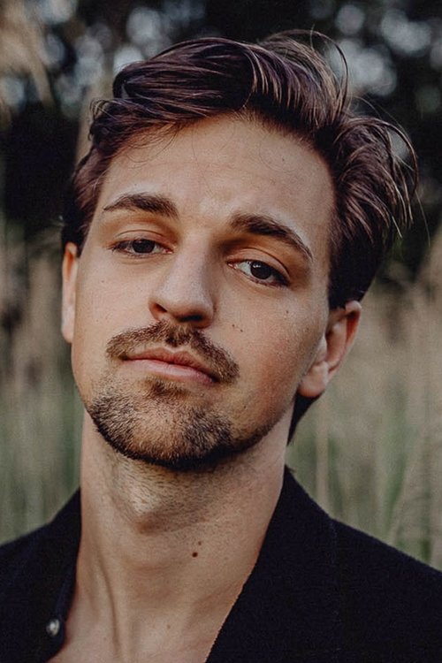 Joshua Jagersberger as Michael Buresch