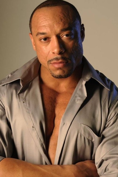 Robert Dobson as Street Crowd (uncredited)