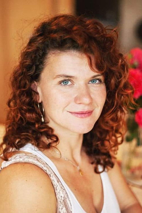 Barbora Valentová as Brýlatka