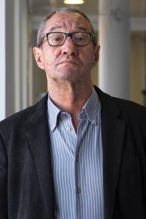 Carlos Boyero as Carlos