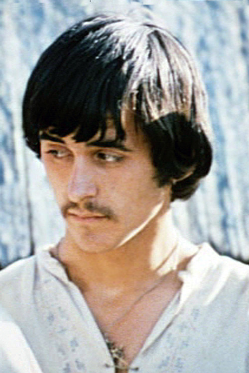 Yurii Mykolaichuk as Young Soldier