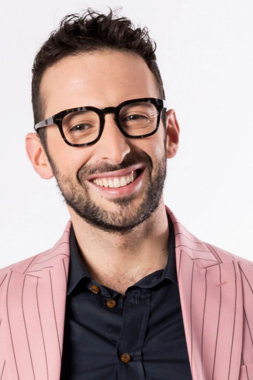 Mario Acampa as Maurizio Nardi