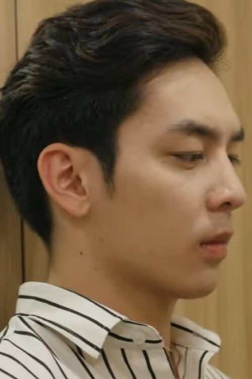 Nguyễn Hoàng Anh as Ngọc Khánh