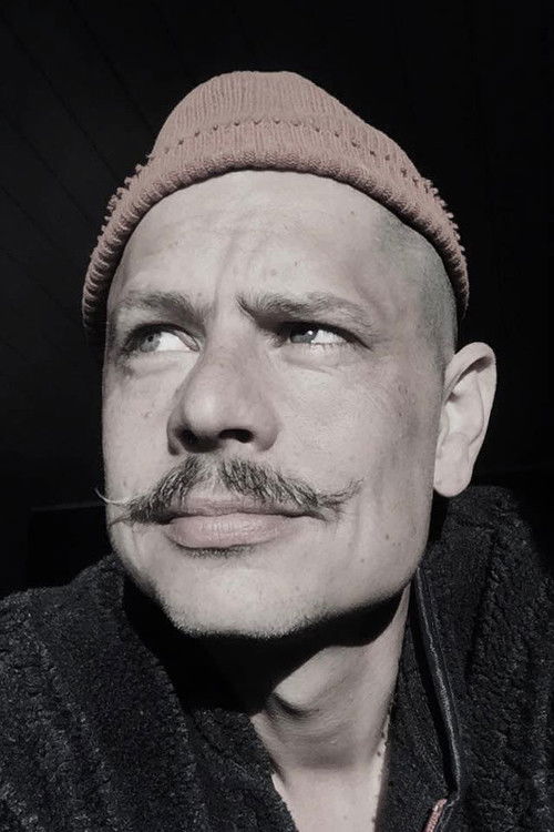 Dennis Nielsen as Håndværker